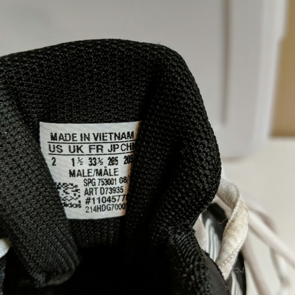 Adidas baseball cleats, boys size 2 - Picture 4 of 5